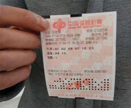亚洲三级黄