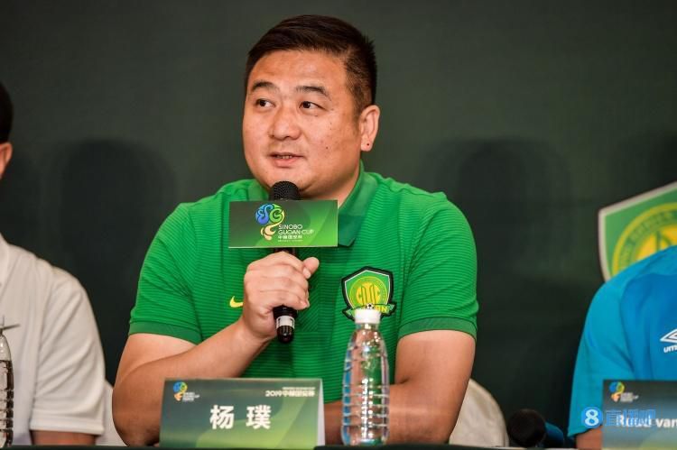 男同体育生gay吞精流白色