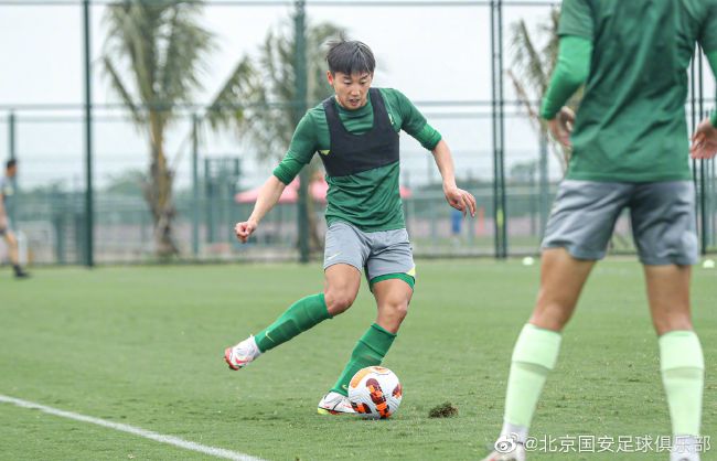 午夜视频在线免费播放